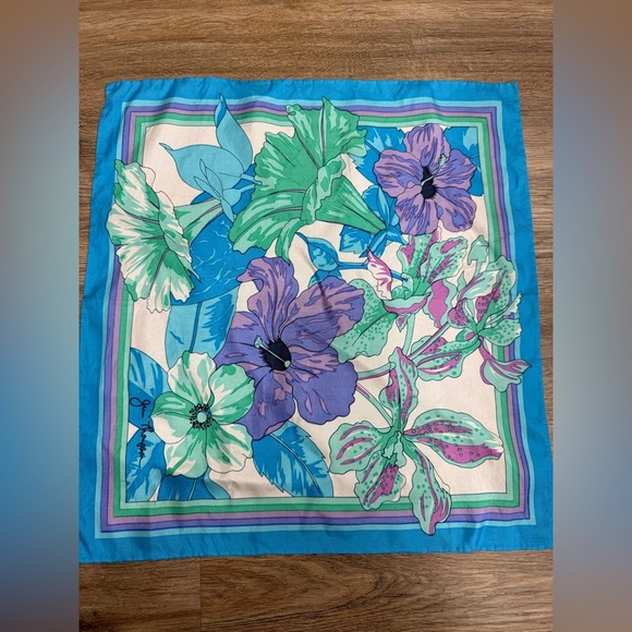 Jim Thompson Accessories - JIM THOMPSON 100% SILK SCARF MADE IN THAILAND - GORGEOUS AQUA COLORS